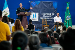20230602 Ai ENTREGA PROGRAMA ADULTO MAYOR PAM CHIMALTENANGO  5 (3) by Gobierno de Guatemala