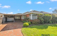 24 Glamis Drive, Avondale Heights VIC