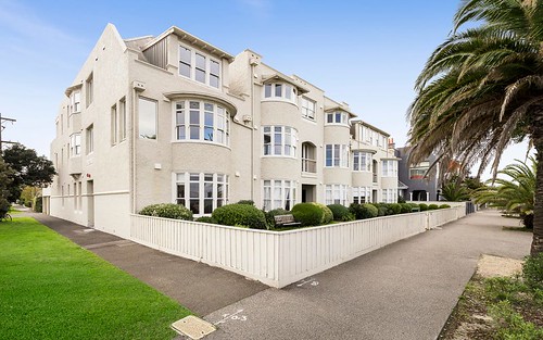 1/241 Beaconsfield Parade, Middle Park VIC