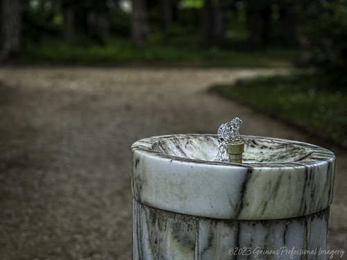 Water Fountain - St. Vrach Park / Чешма - парк Св. Врач