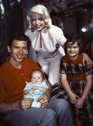 Jayne Mansfield en Familie