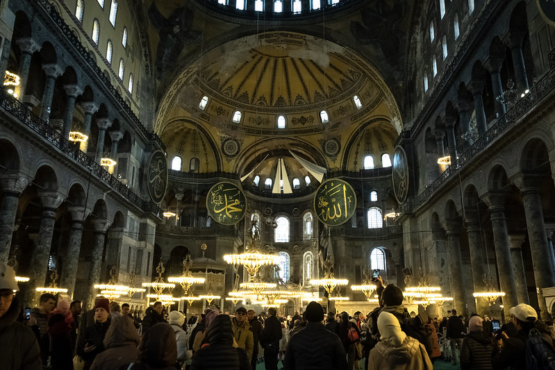Hagia Sophia (Ayasofya Camii)<br/>© <a href="https://flickr.com/people/12054734@N06" target="_blank" rel="nofollow">12054734@N06</a> (<a href="https://flickr.com/photo.gne?id=52963630814" target="_blank" rel="nofollow">Flickr</a>)