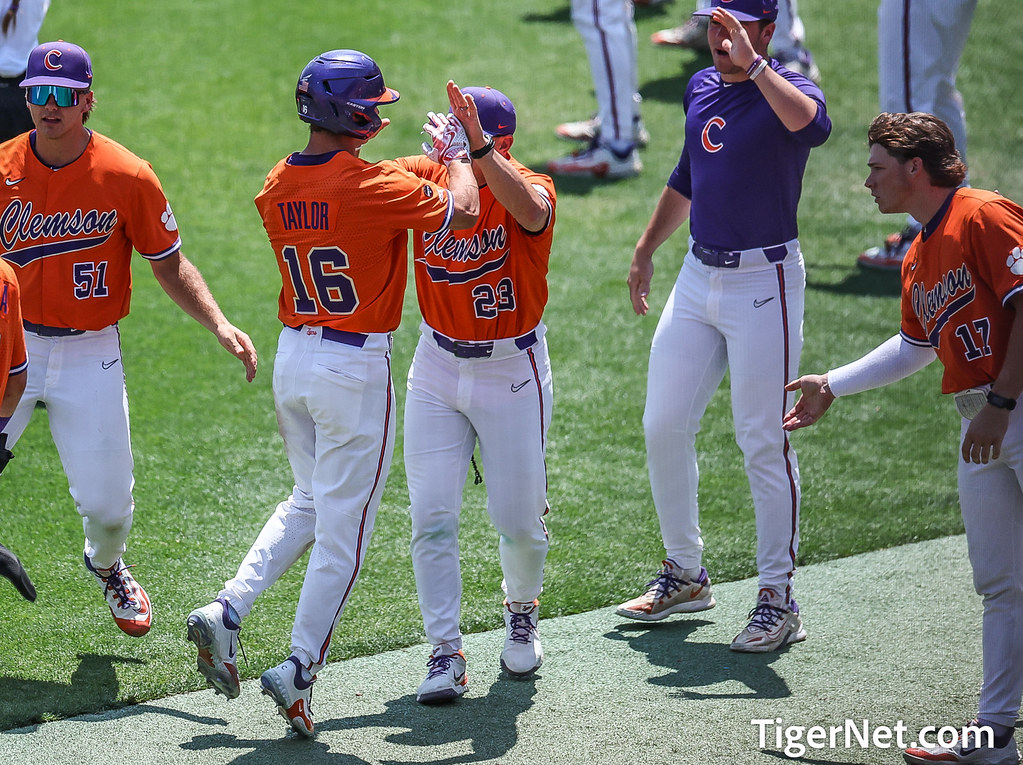 Clemson Baseball Photo of Erik Bakich and Will Taylor and ncaaregional and lipscomb