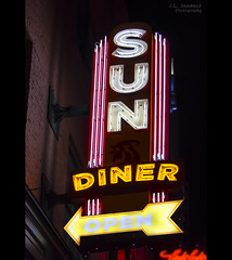 Sun Diner neon sign - Downtown Nashville, Tennessee