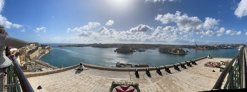 Malte, La Valette, Upper Barrakka Gardens, Vue du Grand Harbour et des Trois Cités