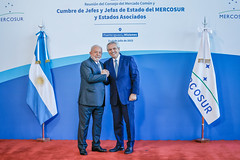04.07.2023 - Cumprimentos oferecidos pelo Presidente da República Argentina, Alberto Fernández, aos chefes de delegação da Cúpula de Chefes e Chefas de Estado do MERCOSUL e Estados Associados