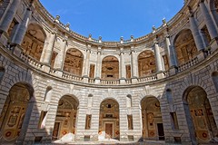 Villa Farnese (Cortile)