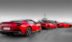 3 Ferrari rouge...