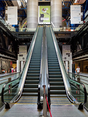 Cité des sciences, escalator