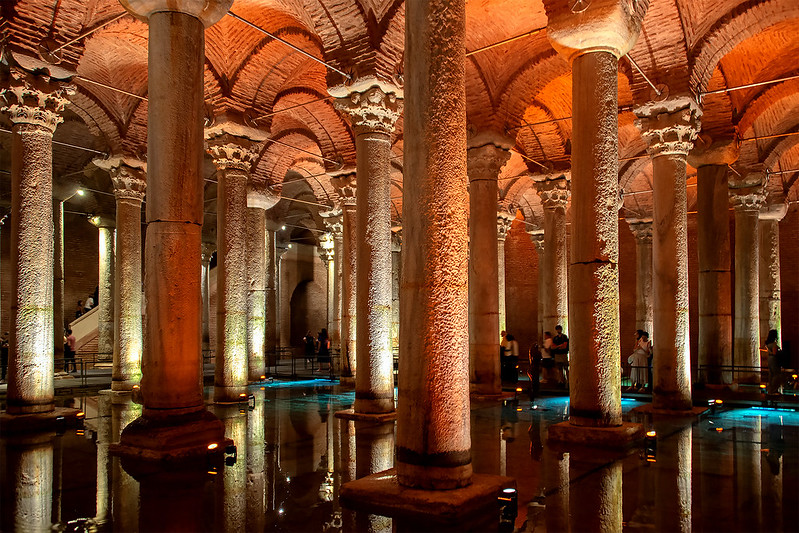 Basilica Cistern, Istanbul, Turkey<br/>© <a href="https://flickr.com/people/125840100@N05" target="_blank" rel="nofollow">125840100@N05</a> (<a href="https://flickr.com/photo.gne?id=53047438995" target="_blank" rel="nofollow">Flickr</a>)