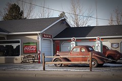 Old Sinclair Gas Station +2