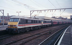 Virgin Class 90s 90009 'The Economist' & 90008 - Stockport