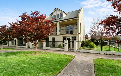 35 Desailly Street, Sale VIC