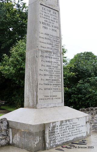 Gaerwen / Llanfihangel Ysgeifiog War Memorial