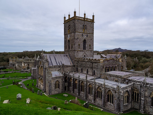 Exterior view of the Cathedral and its nave - Pembrokeshire, Wales