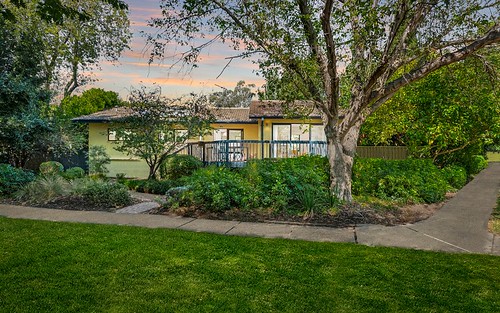 35 Colebatch Place, Curtin ACT