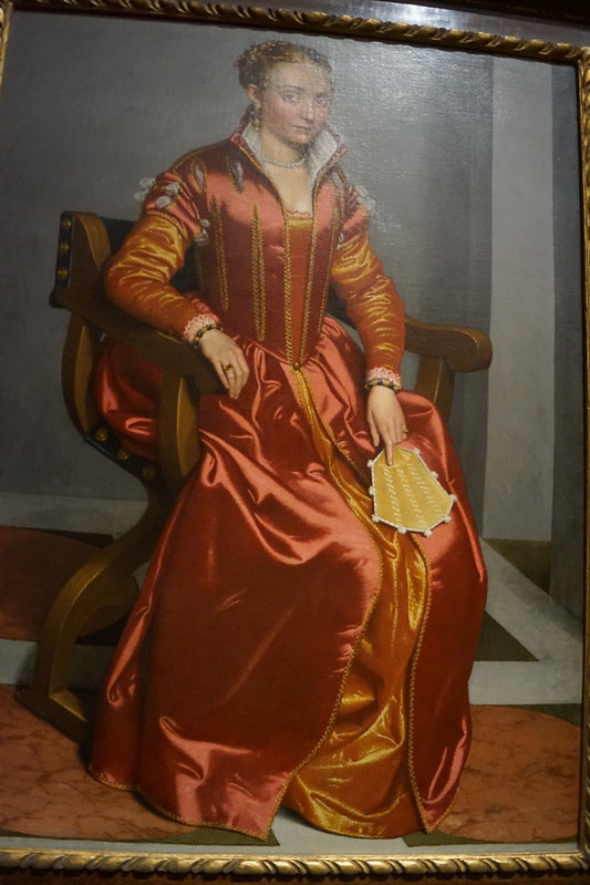 Portrait of a Lady (La Dama in Rosso) 1556-60, Giovanni Baltista Moroni 1502 or 1504-1579, National Gallery, Trafalgar Square, Charing Cross, City of Westminster, London, WC2N 5DN (2)<br/>© <a href="https://flickr.com/people/38298328@N08" target="_blank" rel="nofollow">38298328@N08</a> (<a href="https://flickr.com/photo.gne?id=53145124588" target="_blank" rel="nofollow">Flickr</a>)