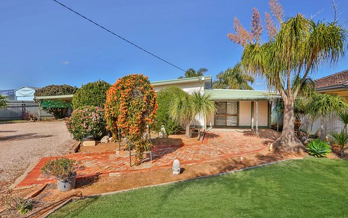3 Murray Avenue, Red Cliffs VIC