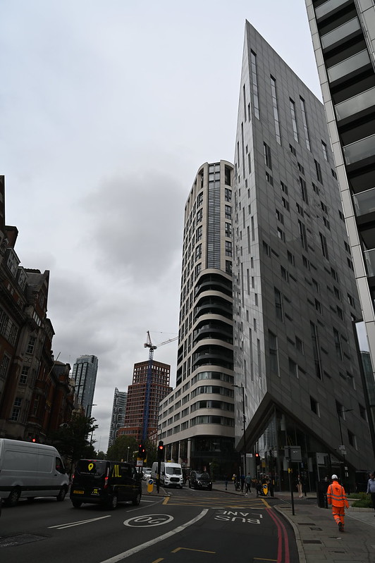 DSC_1625 City Road Shoreditch London New Skyscraper High-rise Buildings<br/>© <a href="https://flickr.com/people/41087279@N00" target="_blank" rel="nofollow">41087279@N00</a> (<a href="https://flickr.com/photo.gne?id=53170312489" target="_blank" rel="nofollow">Flickr</a>)