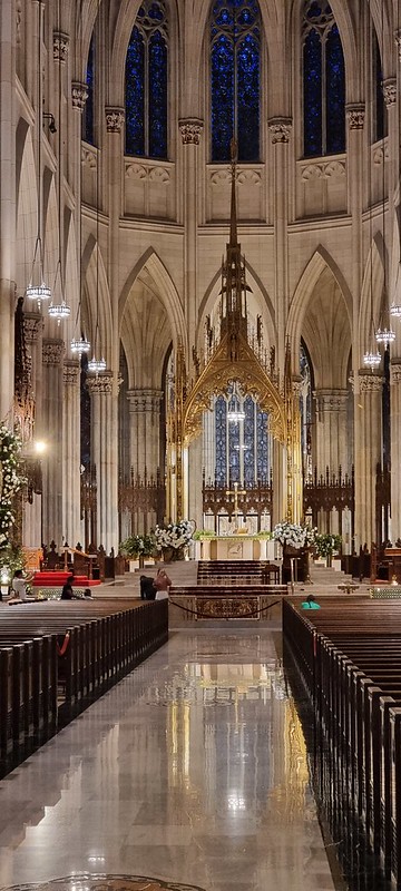 St Patrick's Cathedral - 5th Avenue - New York City USA<br/>© <a href="https://flickr.com/people/20923094@N04" target="_blank" rel="nofollow">20923094@N04</a> (<a href="https://flickr.com/photo.gne?id=53172489417" target="_blank" rel="nofollow">Flickr</a>)