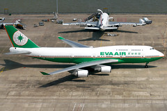 EVA Air | Boeing 747-400 | B-16401 | Macau International