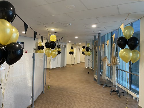 Gronddecoratie 6ballonnen  Opening verbouwing Intensive Care Ikazia Ziekenhuis Rotterdam
