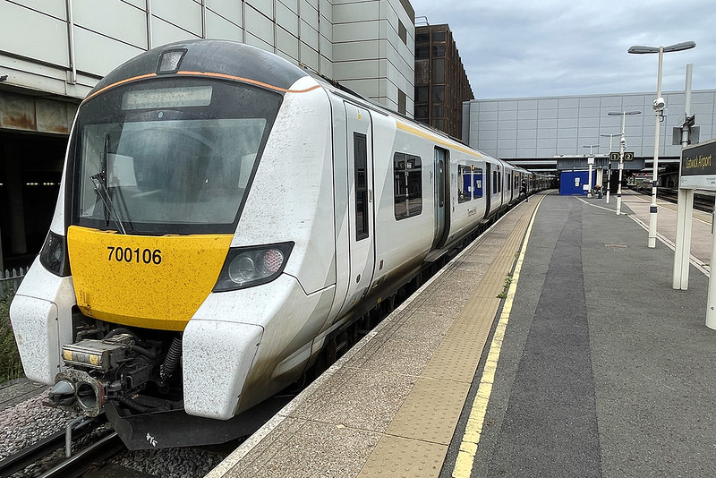 700106, Gatwick Airport, September 12th 2023<br/>© <a href="https://flickr.com/people/40172673@N03" target="_blank" rel="nofollow">40172673@N03</a> (<a href="https://flickr.com/photo.gne?id=53184533952" target="_blank" rel="nofollow">Flickr</a>)