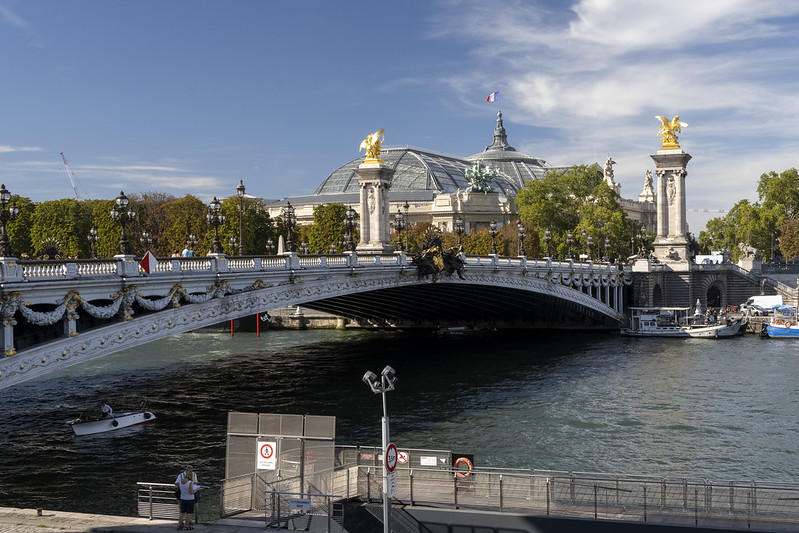 Pont de la Concorde, Paris 2023<br/>© <a href="https://flickr.com/people/40405706@N03" target="_blank" rel="nofollow">40405706@N03</a> (<a href="https://flickr.com/photo.gne?id=53189146994" target="_blank" rel="nofollow">Flickr</a>)