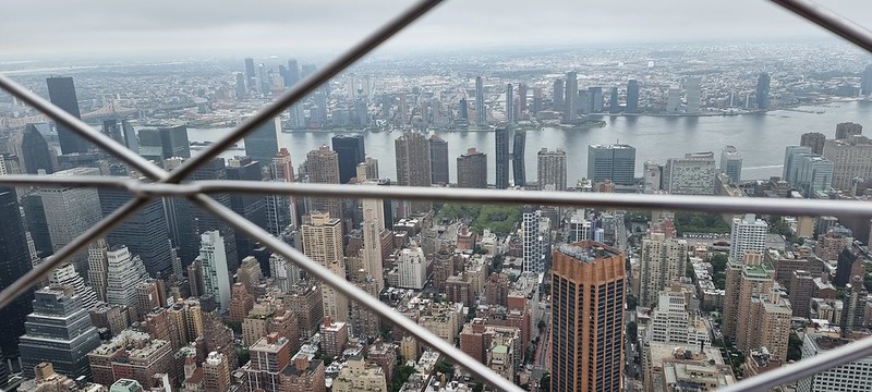 Views from and around the Empire State Building in NYC<br/>© <a href="https://flickr.com/people/20923094@N04" target="_blank" rel="nofollow">20923094@N04</a> (<a href="https://flickr.com/photo.gne?id=53192078878" target="_blank" rel="nofollow">Flickr</a>)