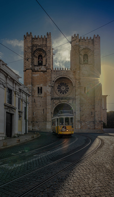 Sé de Lisboa - Lisbonne<br/>© <a href="https://flickr.com/people/138486769@N02" target="_blank" rel="nofollow">138486769@N02</a> (<a href="https://flickr.com/photo.gne?id=53196785020" target="_blank" rel="nofollow">Flickr</a>)