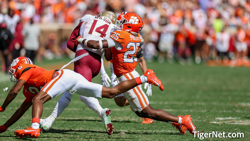 Clemson Football Photo of Jalyn Phillips and Florida State