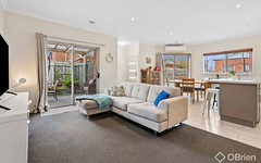 2/1 Forest Drive, Somerville Vic