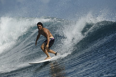 Surfing Teahupo'o