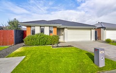 11 Newcastle Drive, Officer VIC