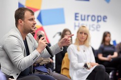 YEAs join panel “Europe House Talks” in Sarajevo
