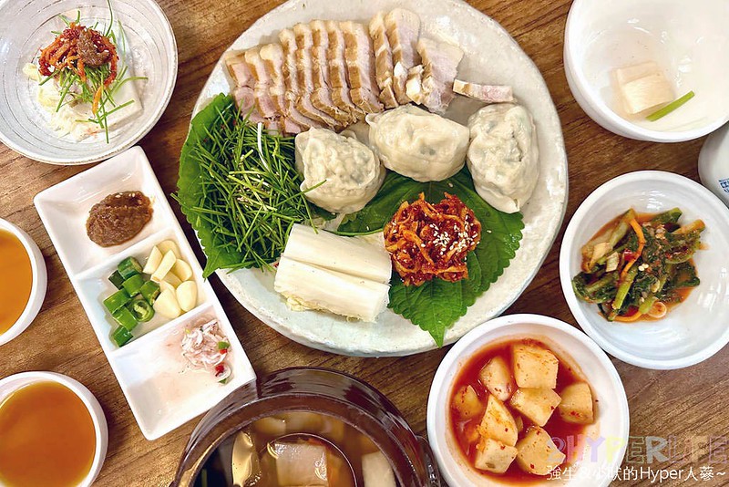 〈首爾旅遊〉韓國八天八夜首爾自由行！跟著走韓國在地人美食景點行程，一起吃好吃滿啦～（從首爾金浦機場搭AREX至弘大） @強生與小吠的Hyper人蔘~