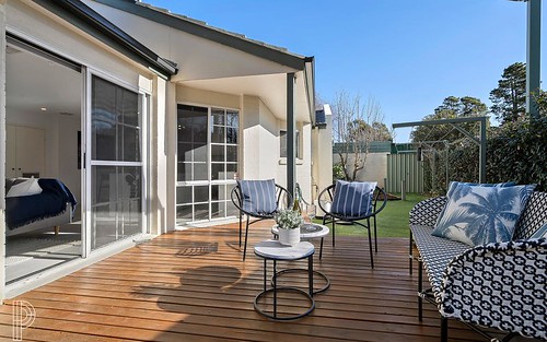 2/9 Banfield Street, Downer ACT