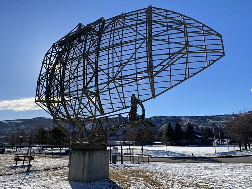 AN/FPS-20 Radar Antenna Monument