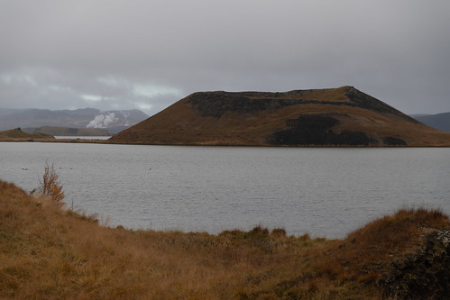 Pseudocrater Lake