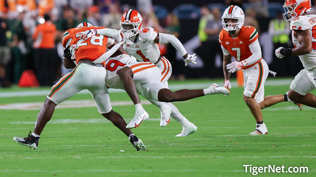 Clemson Football Photo of miami and RJ Mickens