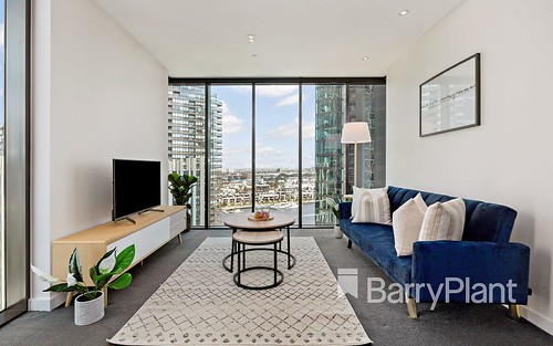171/8 Waterside Place, Docklands VIC