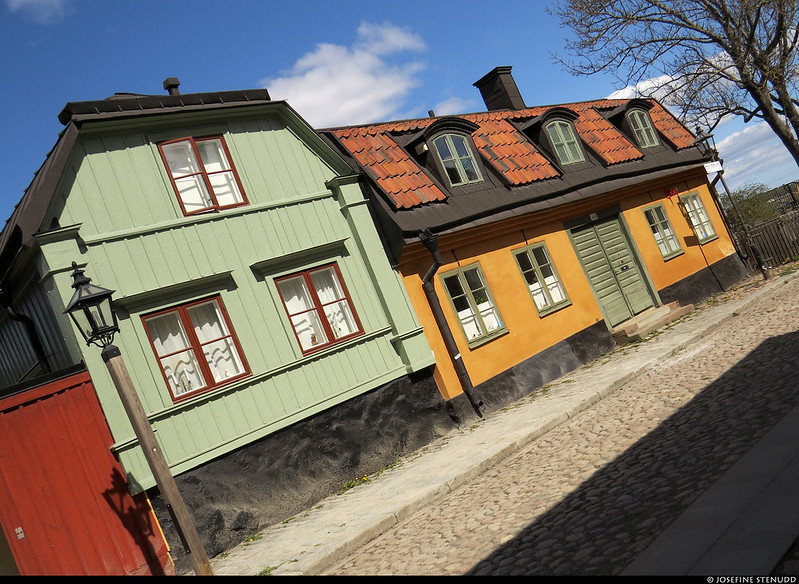 20220501_10 Green & yellow houses in Stockholm, Sweden<br/>© <a href="https://flickr.com/people/72616463@N00" target="_blank" rel="nofollow">72616463@N00</a> (<a href="https://flickr.com/photo.gne?id=53307809882" target="_blank" rel="nofollow">Flickr</a>)
