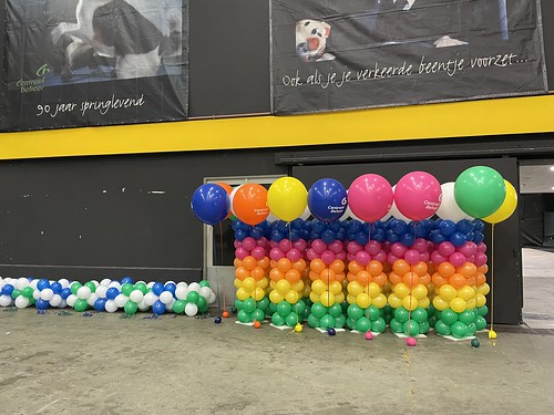 Ballonpilaar Cloudbuster Bedrukt Centraal Beheer Kleine Deukjesdagen IJsselhallen Zwolle