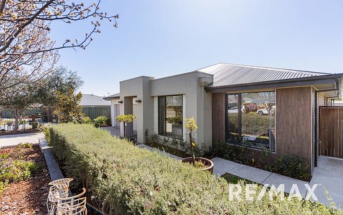 1 Mangrove Crescent, Forest Hill NSW