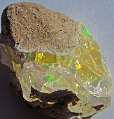 Precious opal (Berbere Hill, Ethiopia) 74