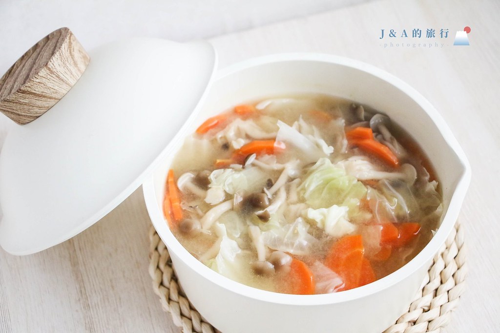 【食譜】蔬菜味噌湯-滿滿的蔬菜讓湯頭更鮮美 @J&amp;A的旅行