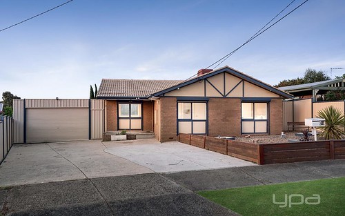 3 Victor Pl, Attwood VIC 3049