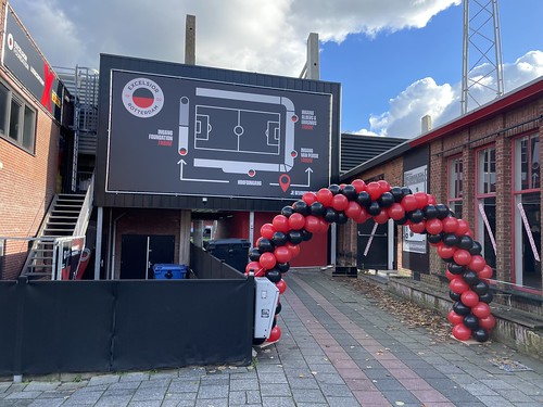 Balloon Arch 6m Supportershome Woudestein Excelsior of Donge en the Roo Stadion Rotterdam
