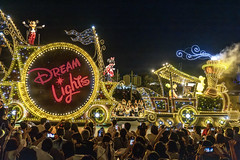 Mickey and Minnie at Tokyo Disneyland Dream Lights Parade