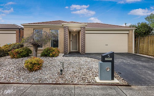 5 Forelle Wy, Cranbourne VIC 3977